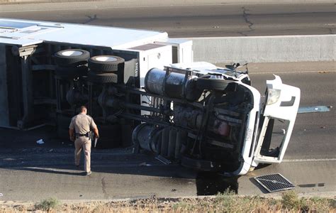 Driver Fatally Injured in Semi-Truck Collision on Highway 198 [Hanford, CA]
